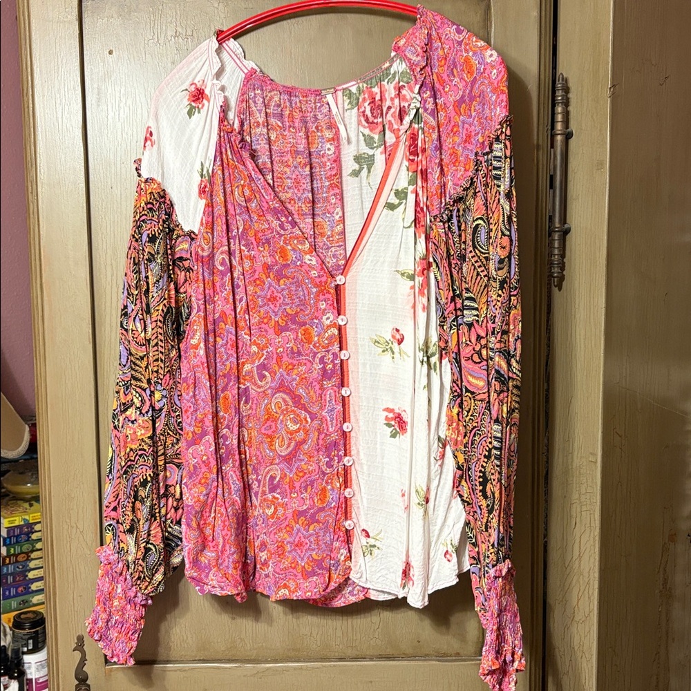 Free People Blouse L PTP 27.5”